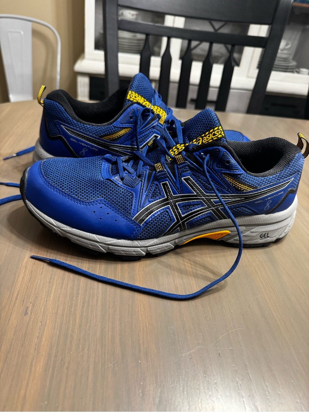 ASICS Gel Venture 8 Everyday Trail Shoes 11 extra wide